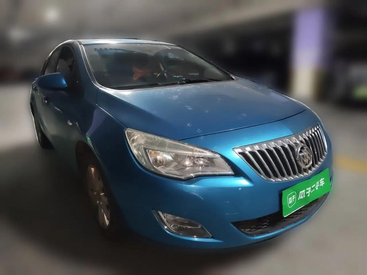 Buick GT 2010 XT 1.8L Automatic Fashion Edition — миниатюра 3