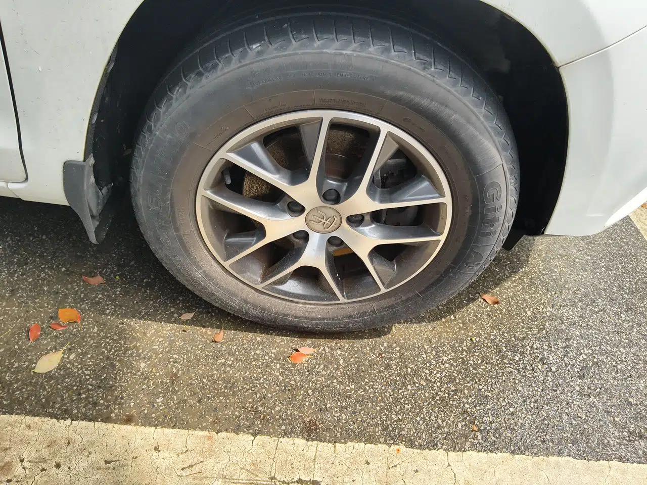 BYD Song 2018 1.5TI Manual Entry-Level Model — миниатюра 8