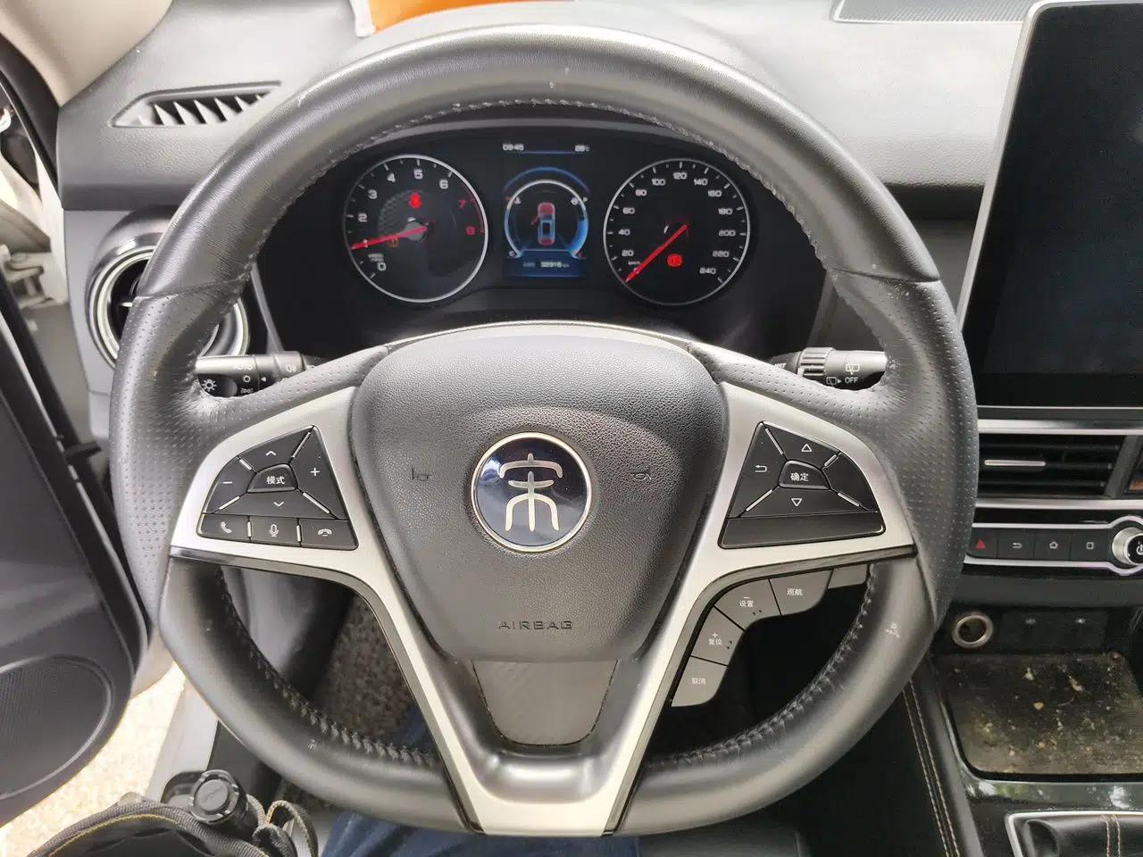 BYD Song 2018 1.5TI Manual Entry-Level Model — миниатюра 10