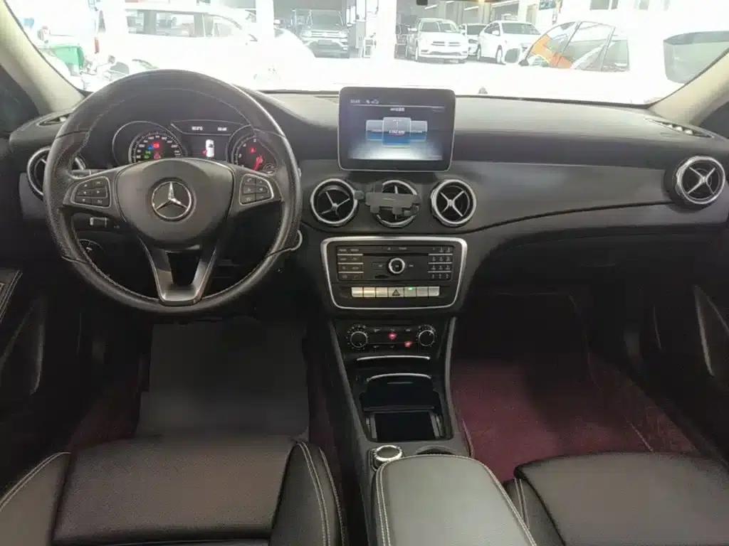 2017 Mercedes-Benz GLA 200 Fashion Edition — миниатюра 10