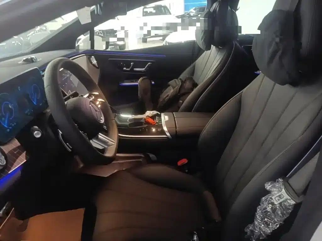 Mercedes-Benz EQE 2025 500 4MATIC Pioneer Edition — миниатюра 22