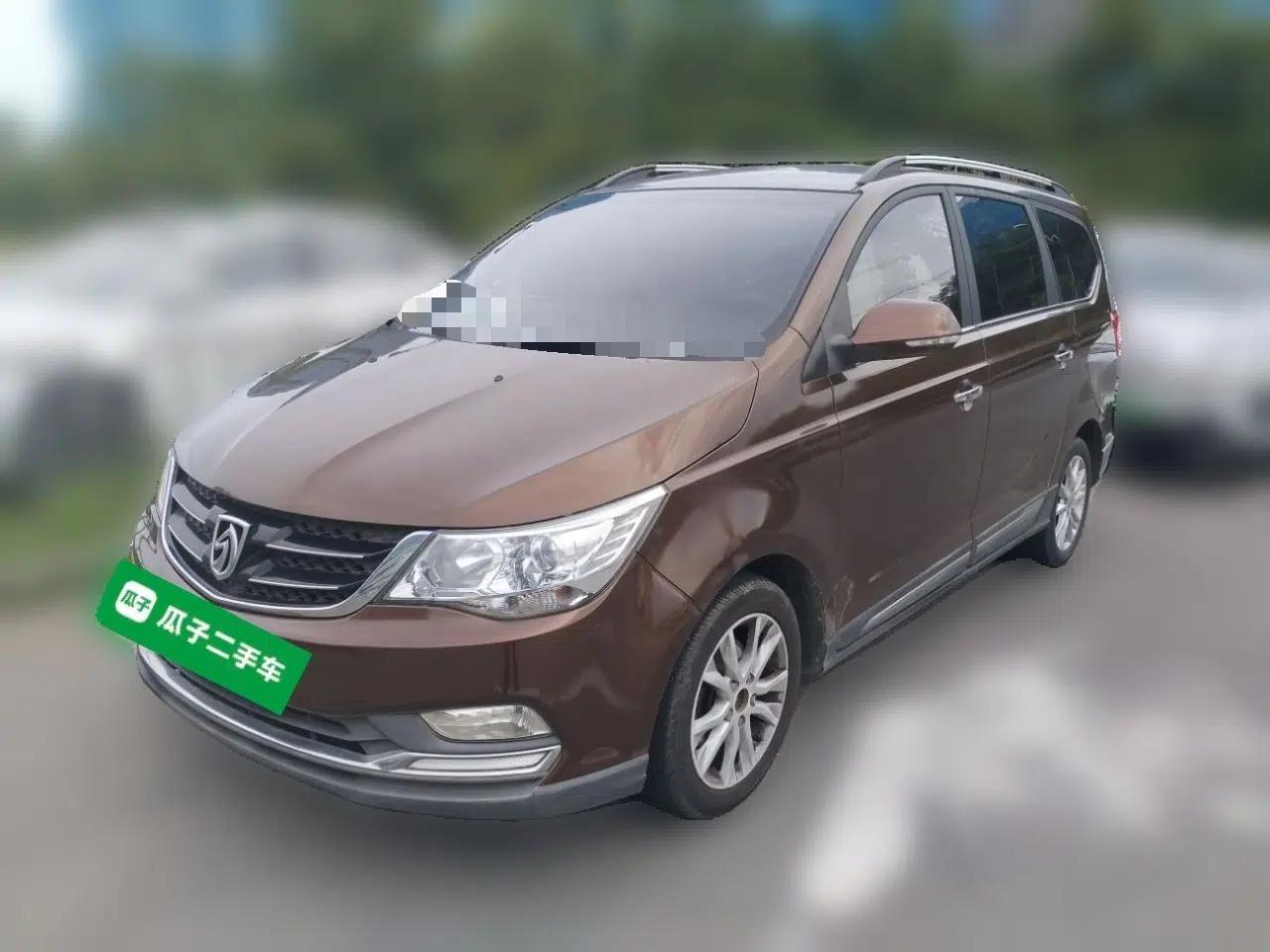 Baojun 730 2016 1.5L Manual Comfort Version 7 Seats China V Emission Standard — миниатюра 1