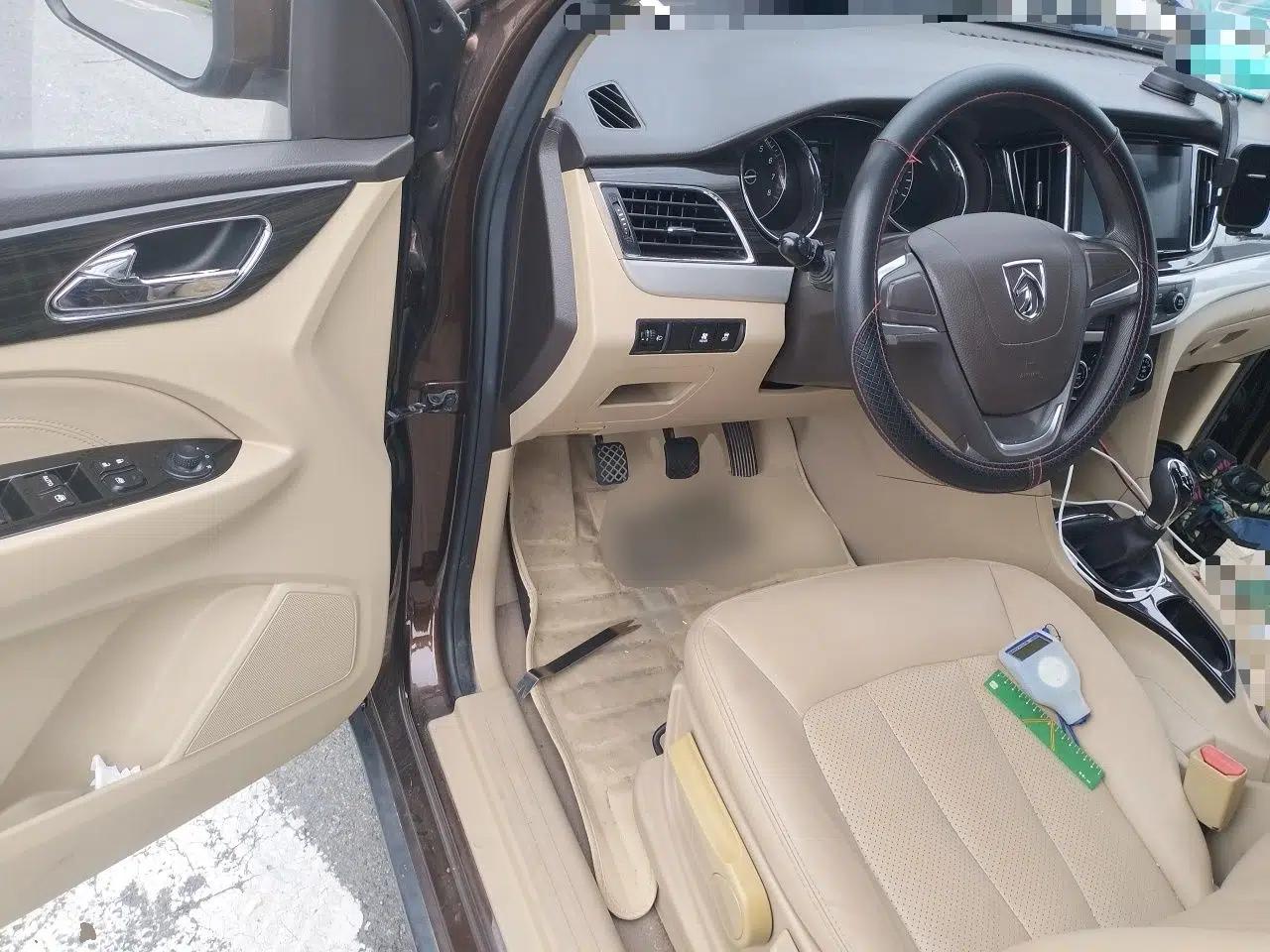 Baojun 730 2016 1.5L Manual Comfort Version 7 Seats China V Emission Standard — миниатюра 16