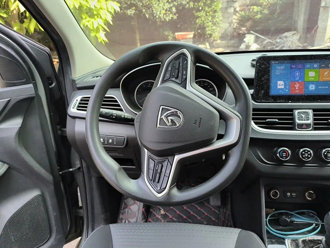 Baojun 730 2017 1.5T Manual Fashion Version 7 Seats China V Emission Standard — миниатюра 10