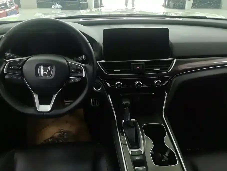 Accord 2022 260TURBO Phantom Night Premium Edition — миниатюра 12