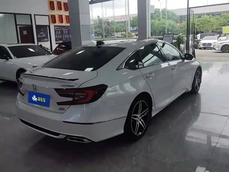 Accord 2022 260TURBO Phantom Night Premium Edition — миниатюра 3