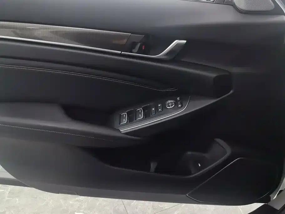 Accord 2022 260TURBO Phantom Night Premium Edition — миниатюра 7