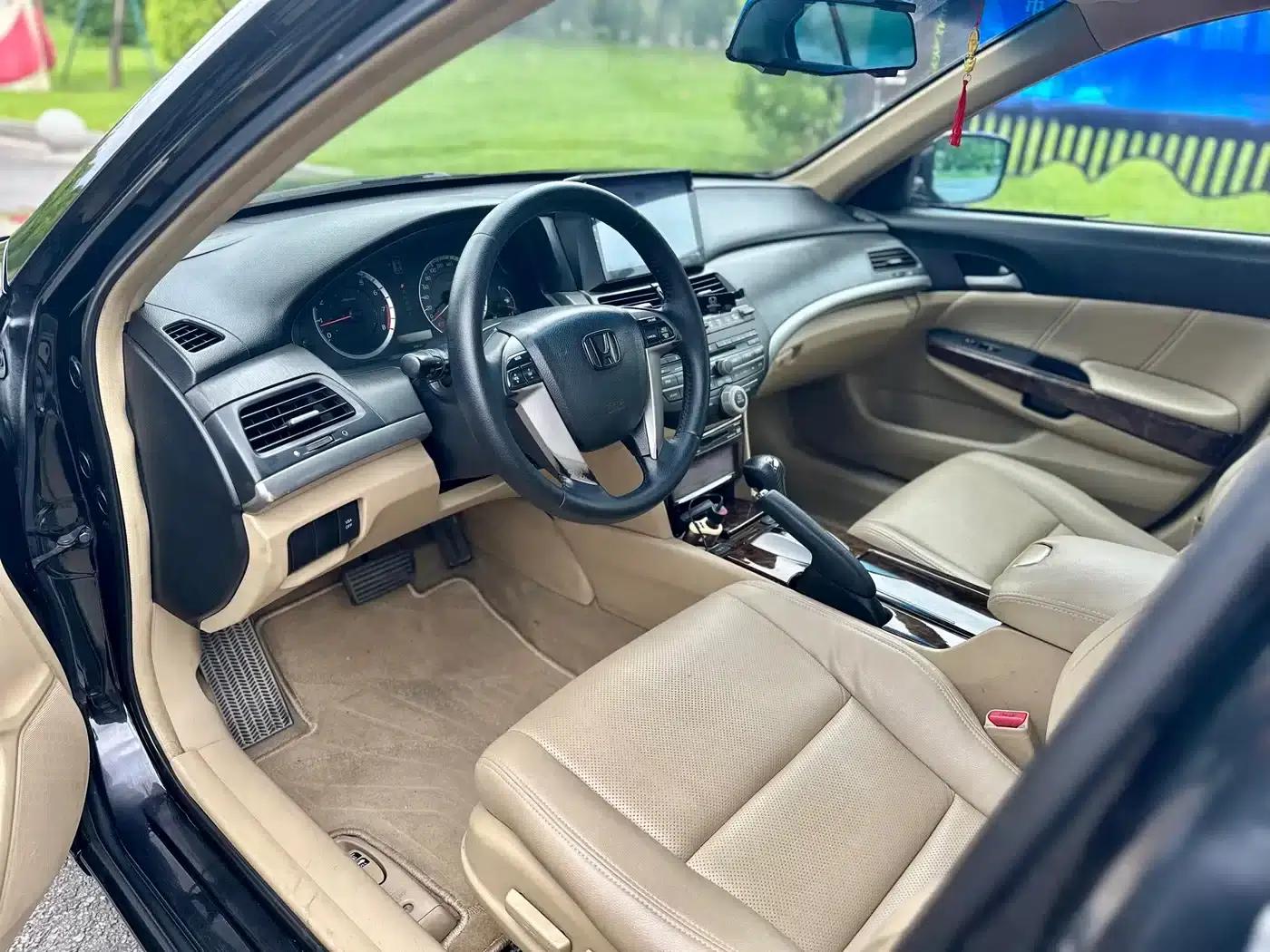 Accord 2010 2.4L Millionth Anniversary Edition — миниатюра 7