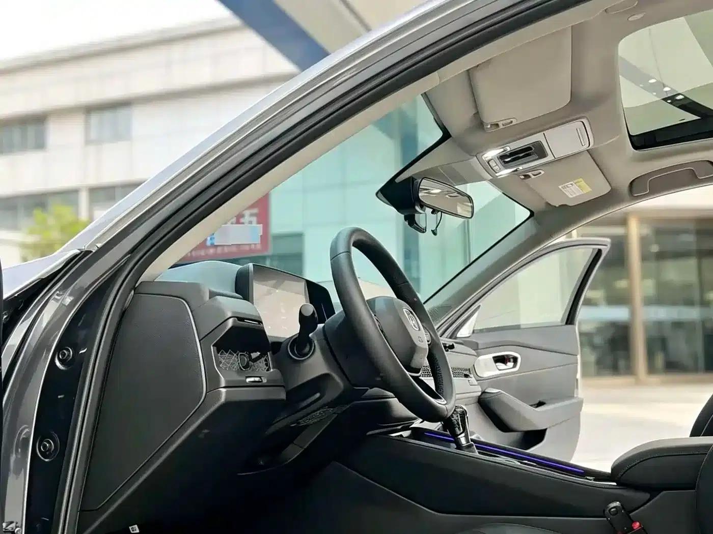 2024 Honda Accord 260TURBO Luxury Edition — миниатюра 7