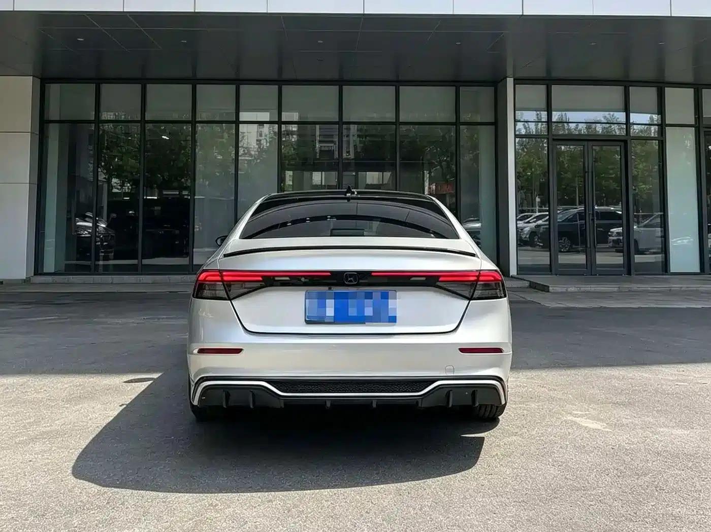 2024 Honda Accord 260TURBO Luxury Edition — миниатюра 8