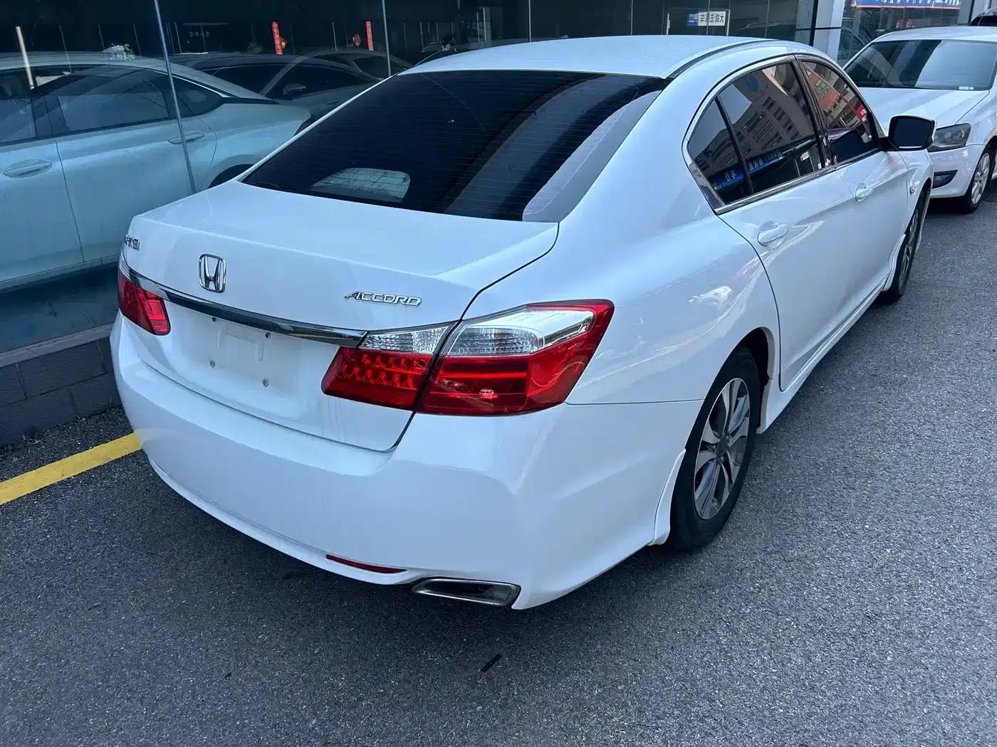 2015 Honda Accord 2.0L LX Comfort Edition — миниатюра 6