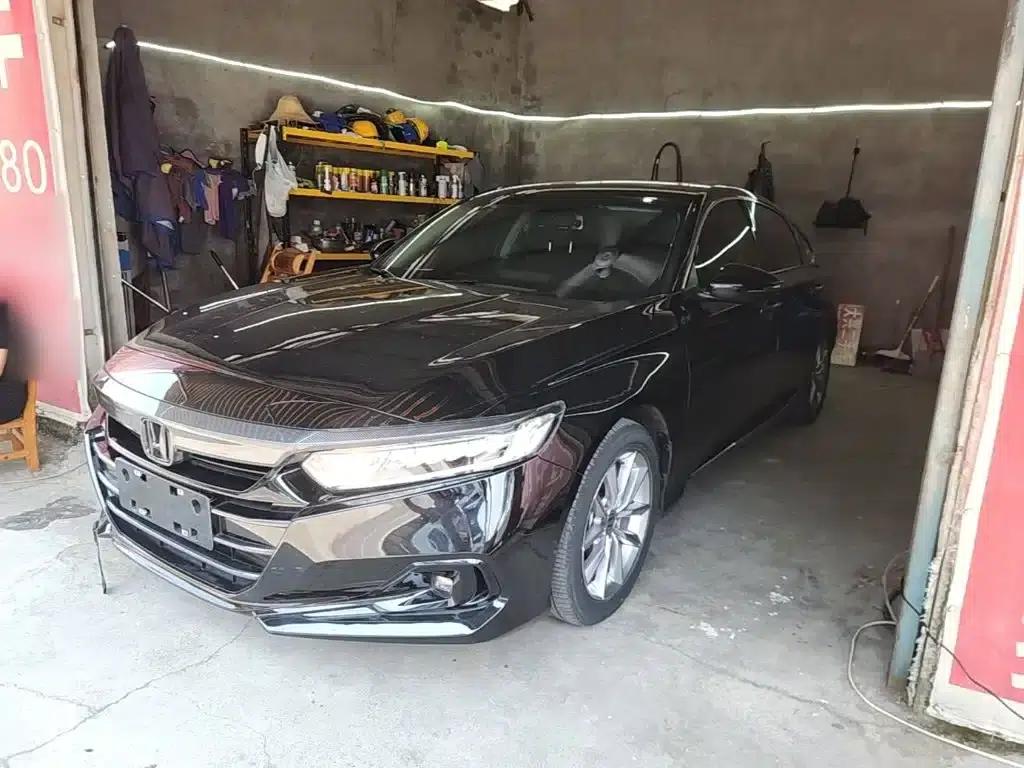 2022 Honda Accord 260TURBO Luxury Edition — миниатюра 1