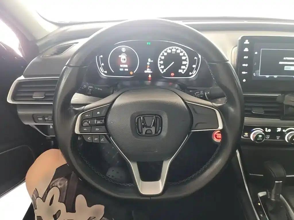 2022 Honda Accord 260TURBO Luxury Edition — миниатюра 11