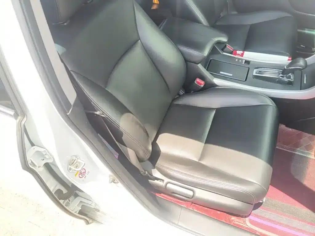 2015 Honda Accord 2.0L LX Comfort Edition — миниатюра 25