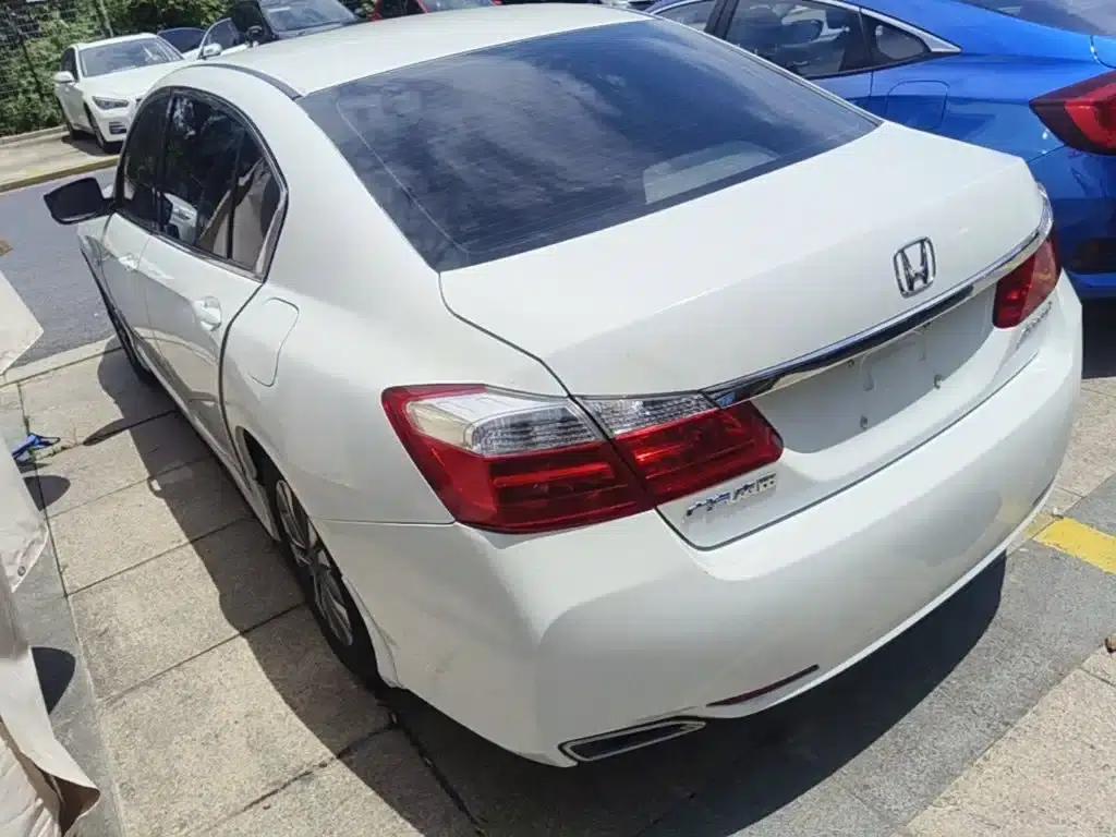 2015 Honda Accord 2.0L LX Comfort Edition — миниатюра 5