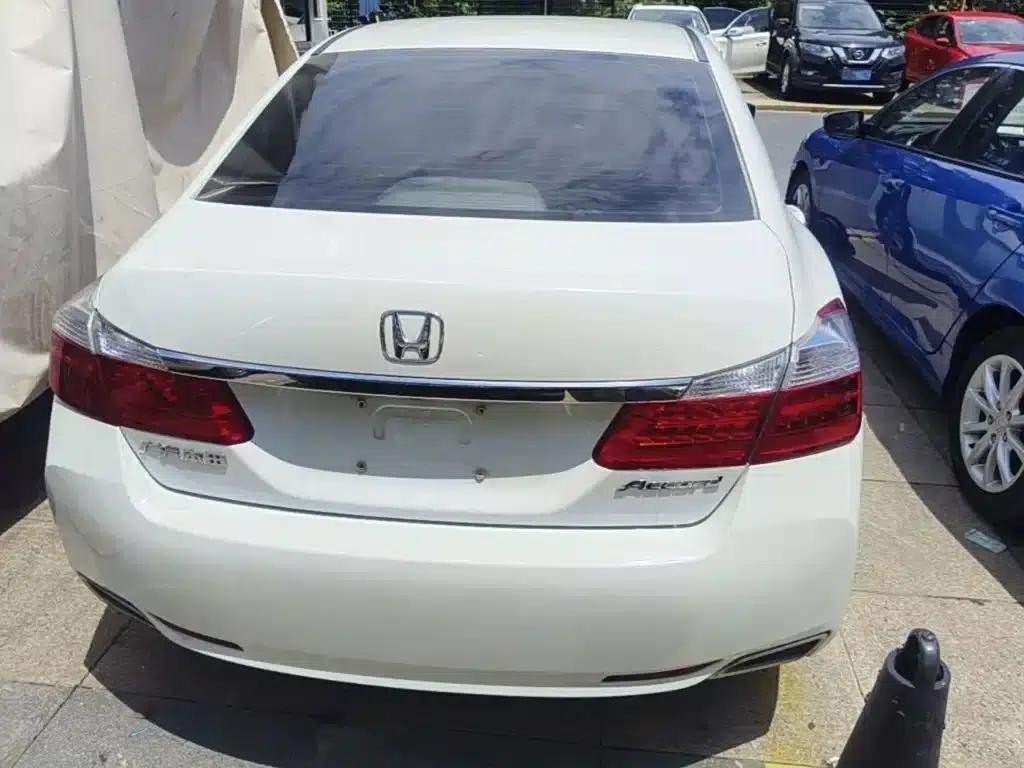 2015 Honda Accord 2.0L LX Comfort Edition — миниатюра 6