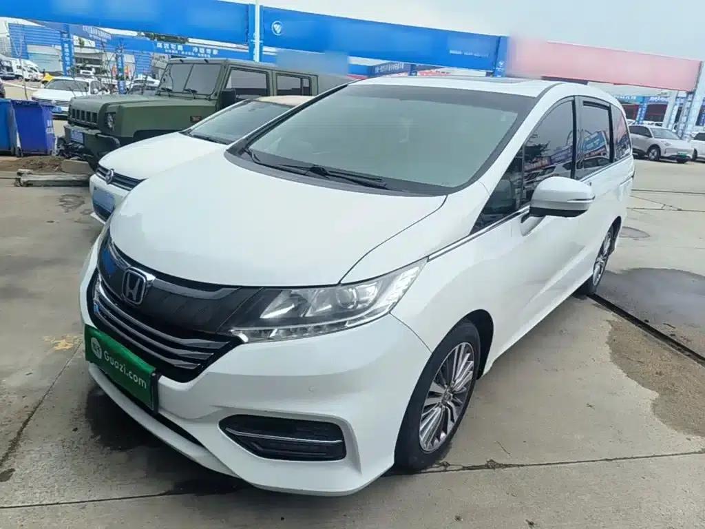 2018 Odyssey 2.4L Luxury Edition — миниатюра 1