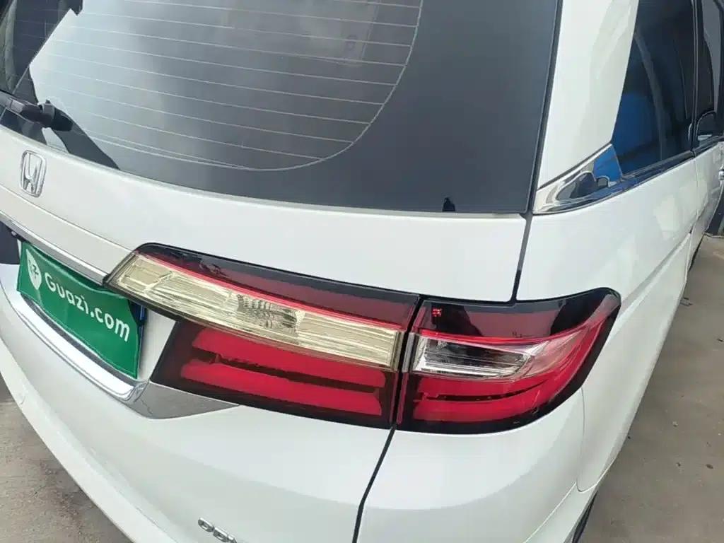 2018 Odyssey 2.4L Luxury Edition — миниатюра 8