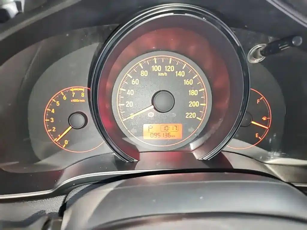 Honda Fit 2018 1.5L CVT Comfort Edition — миниатюра 12