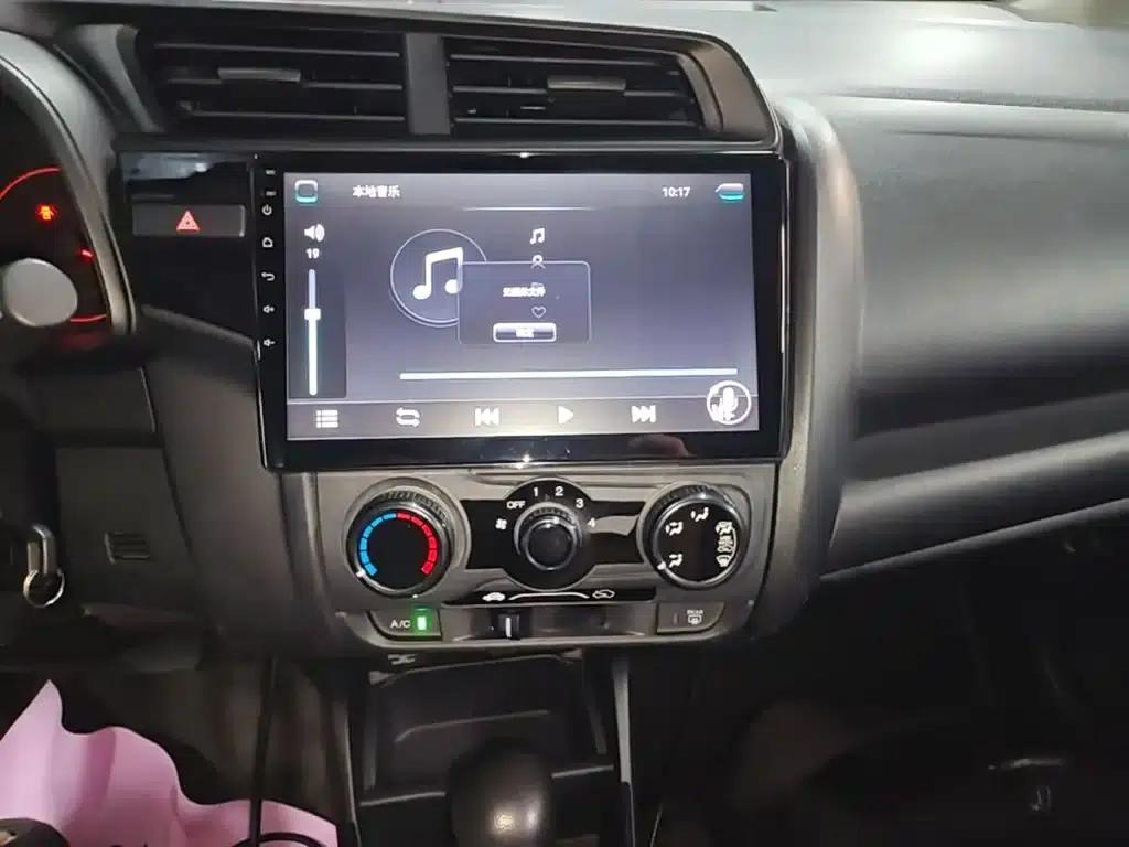 Honda Fit 2018 1.5L CVT Comfort Edition — миниатюра 13