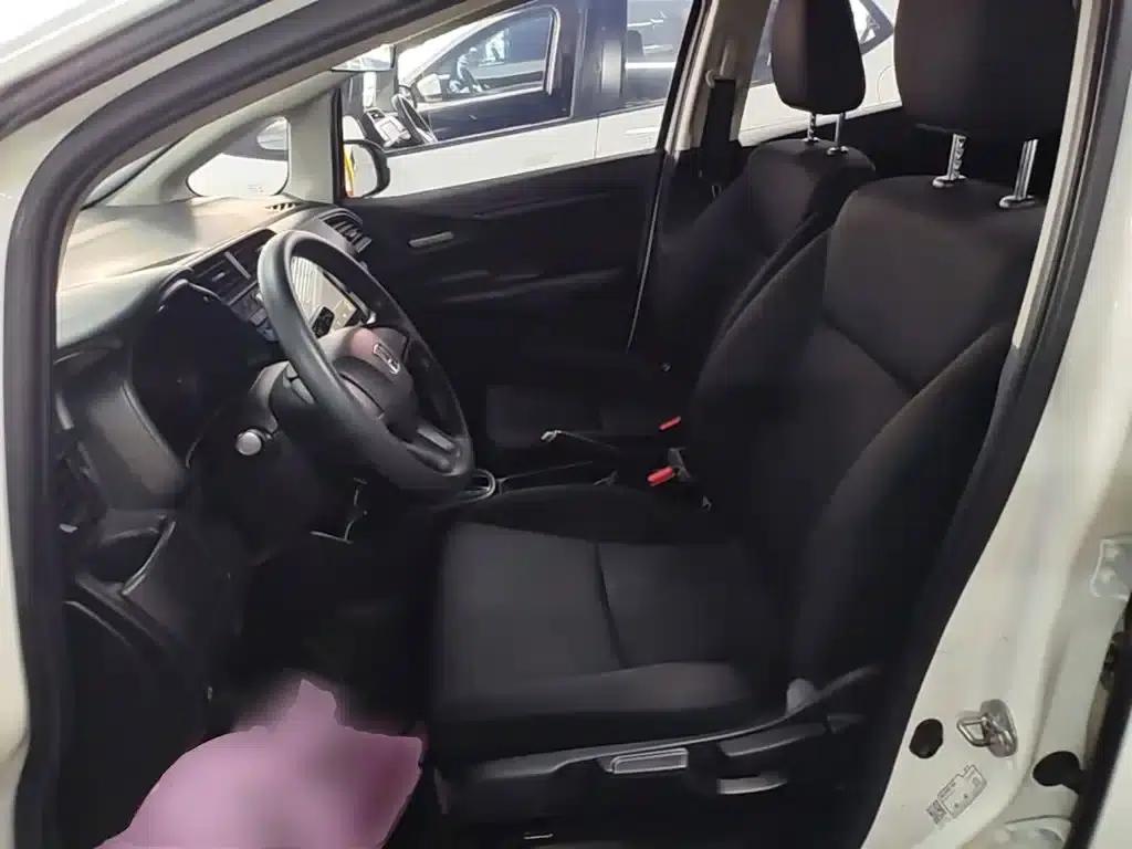 Honda Fit 2018 1.5L CVT Comfort Edition — миниатюра 15