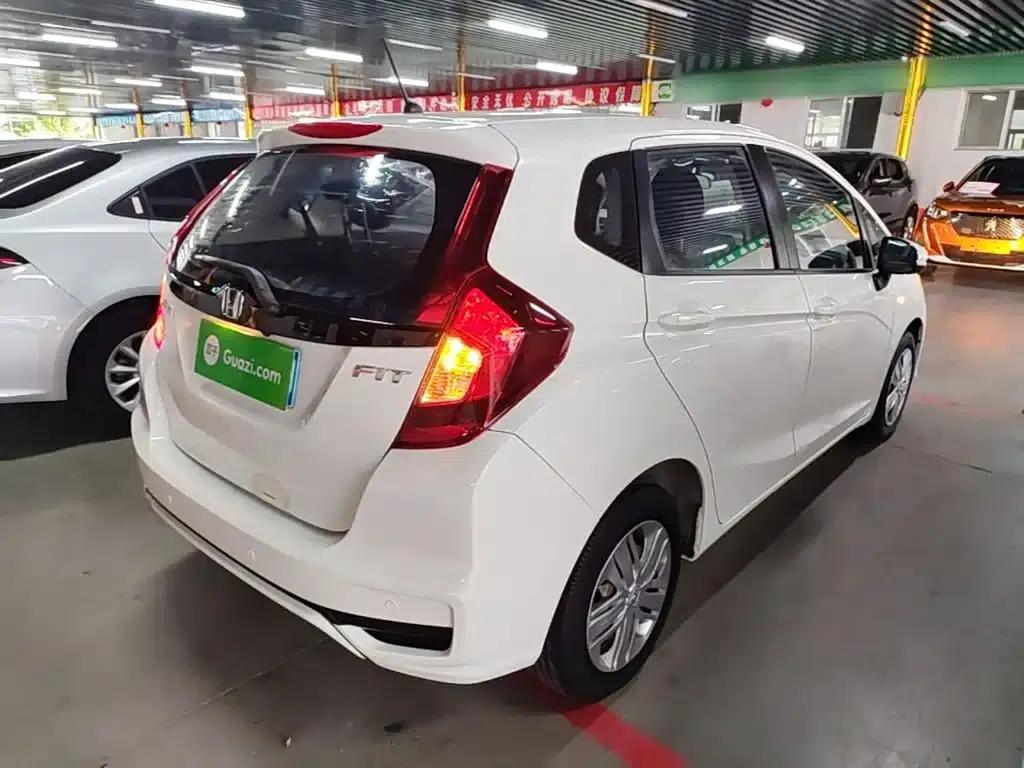 Honda Fit 2018 1.5L CVT Comfort Edition — миниатюра 7