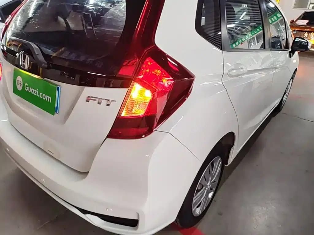 Honda Fit 2018 1.5L CVT Comfort Edition — миниатюра 8