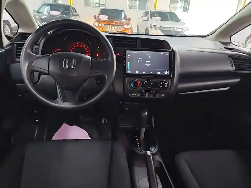 Honda Fit 2018 1.5L CVT Comfort Edition — миниатюра 10