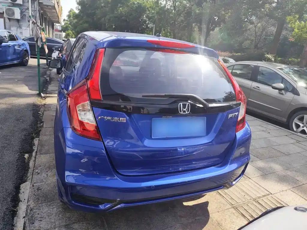 Honda Fit 2018 1.5L CVT Comfort Sunroof Edition — миниатюра 6