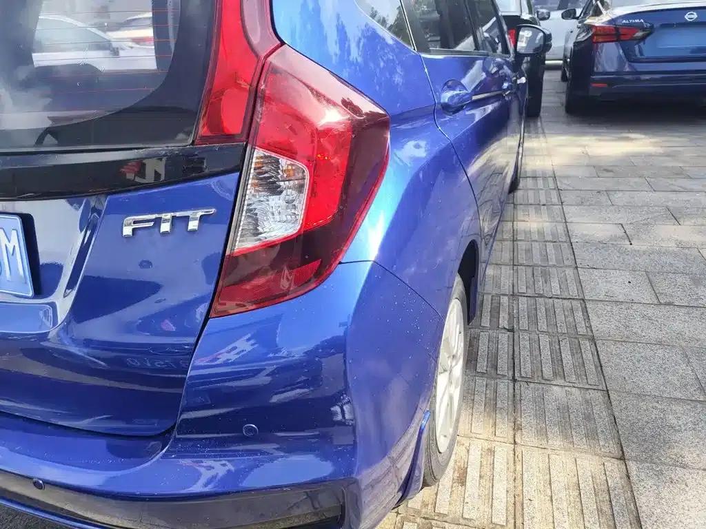 Honda Fit 2018 1.5L CVT Comfort Sunroof Edition — миниатюра 8