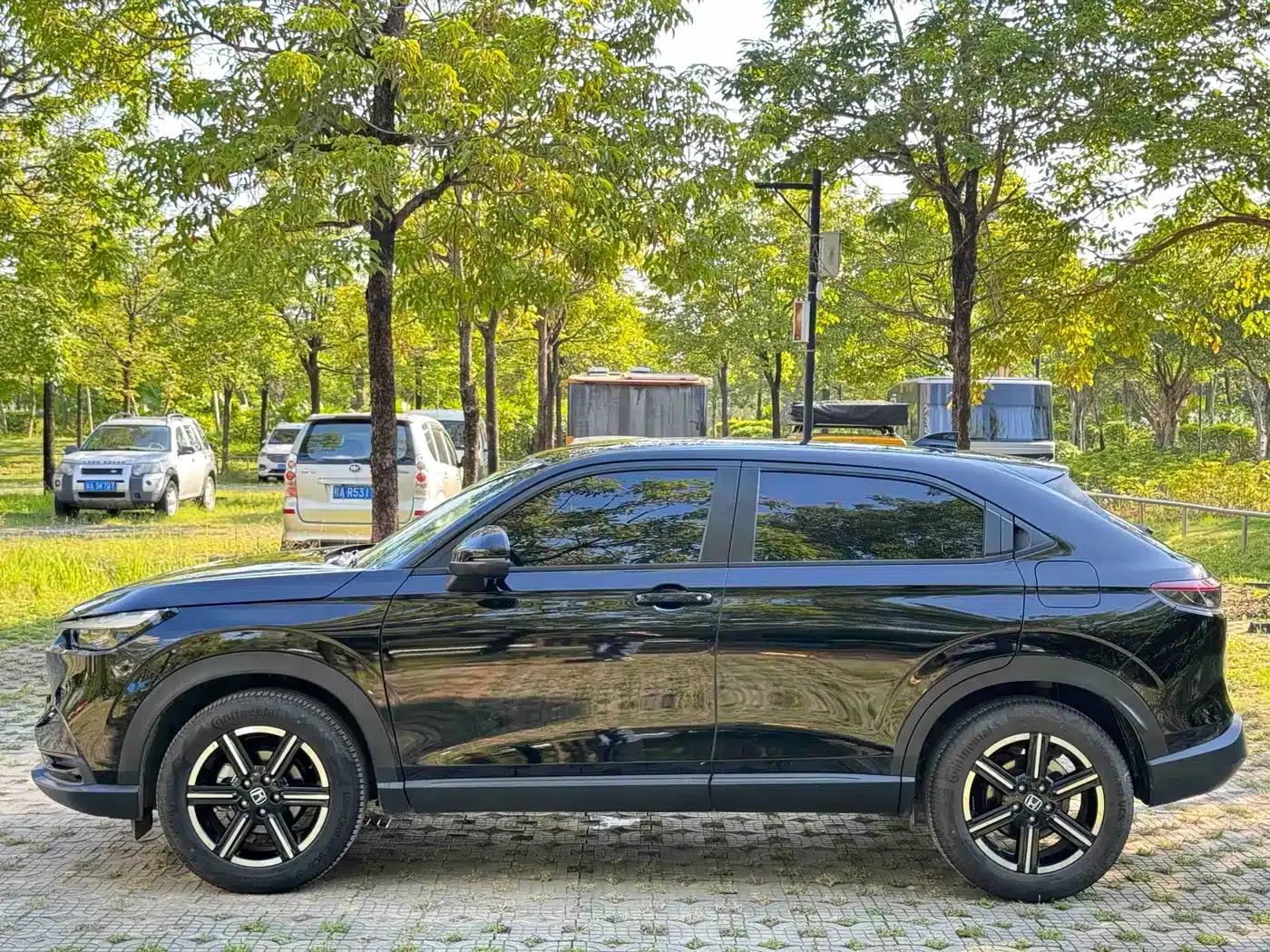 Vezel 2023 1.5L CVT Tech Edition — миниатюра 3