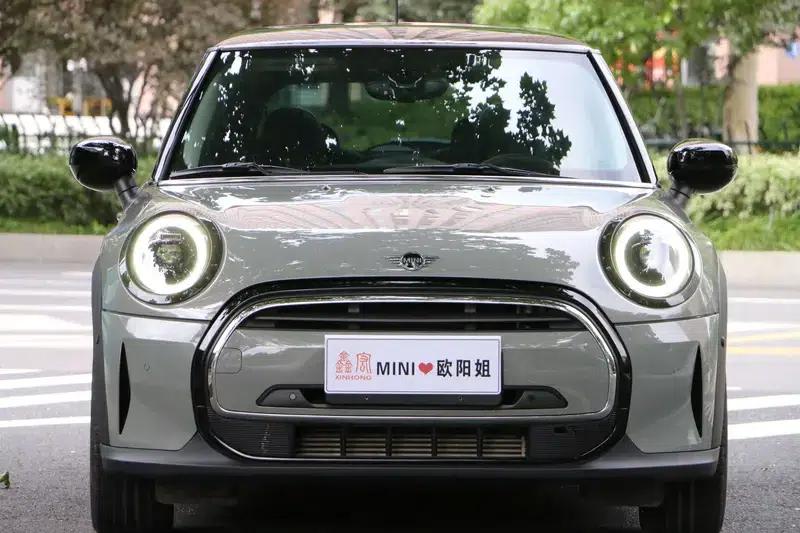 MINI 2022 Facelift 1.5T COOPER Classic — миниатюра 2