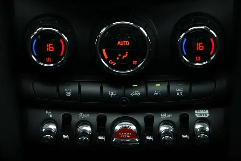 MINI 2022 Facelift 1.5T COOPER Classic — миниатюра 14
