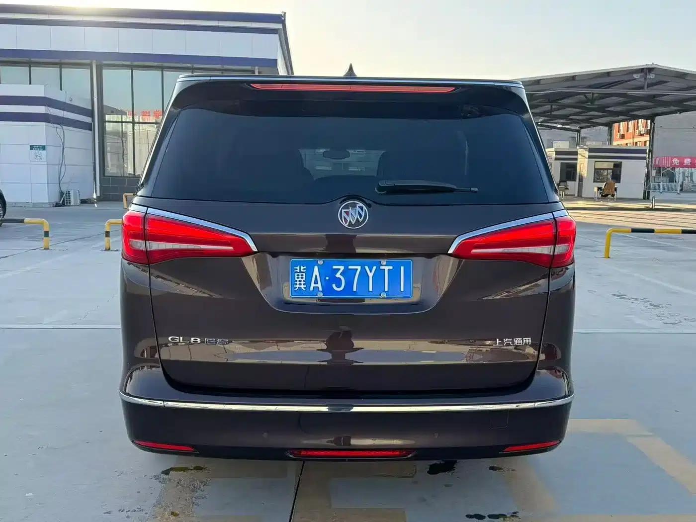 Buick GL8 2017 ES 28T Luxury Edition (National V Emission Standard) — миниатюра 5