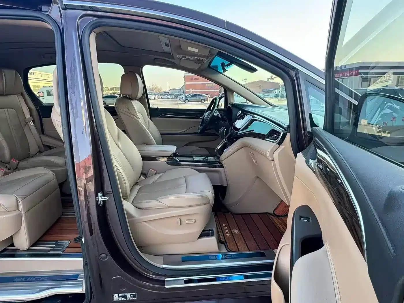 Buick GL8 2017 ES 28T Luxury Edition (National V Emission Standard) — миниатюра 8
