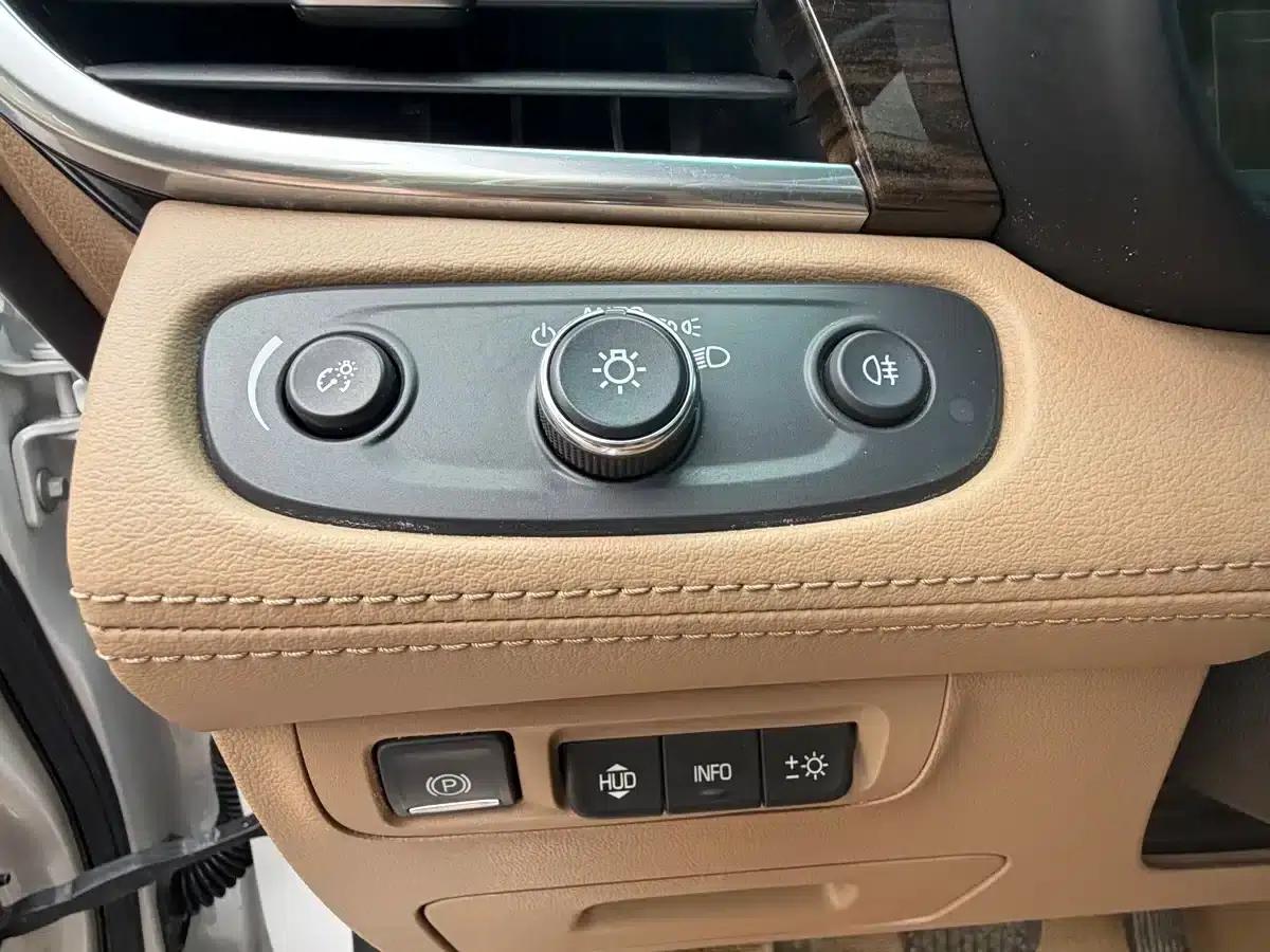 Buick GL8 2021 ES Avantgarde 653T Flagship Edition — миниатюра 11