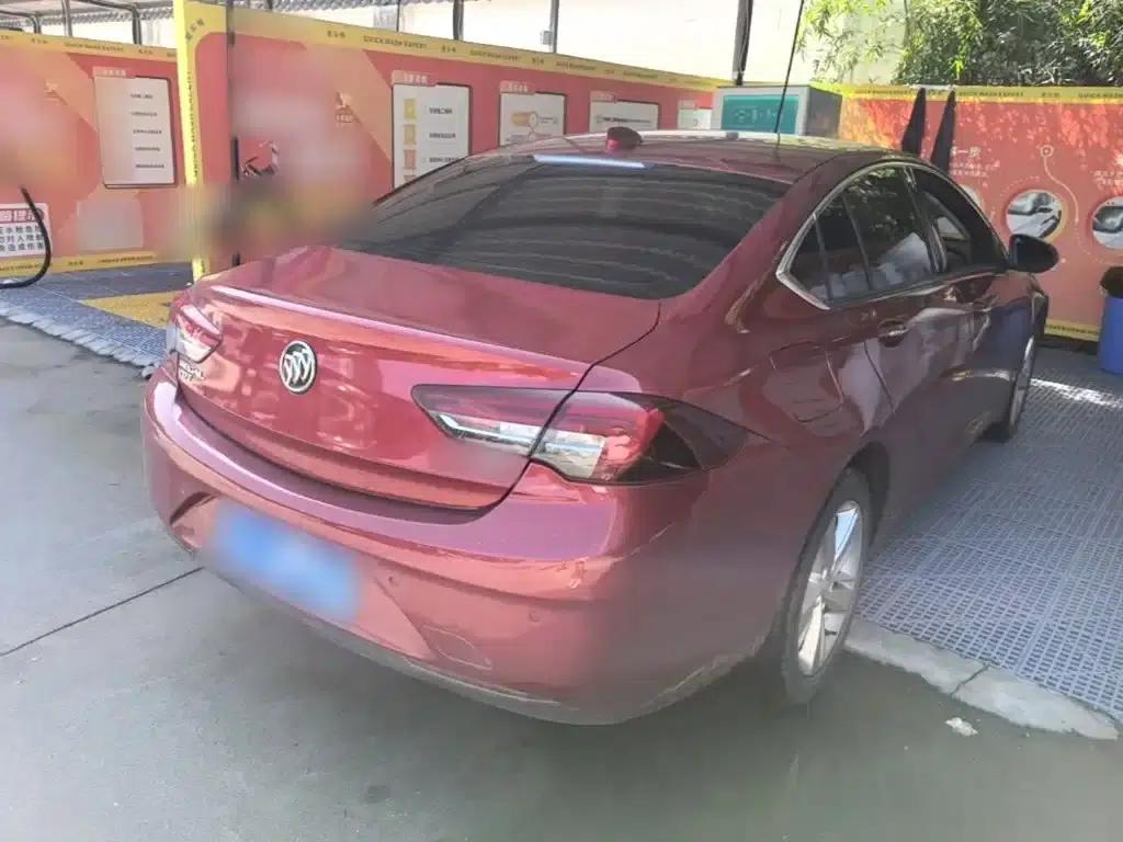 Buick Regal 2017 20T Elite — миниатюра 7