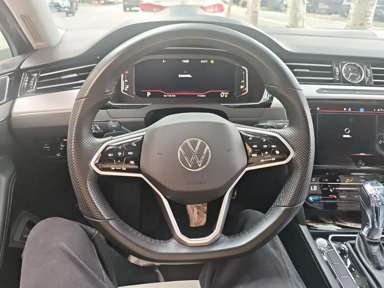 Volkswagen Magotan 2023 2 Million Units Commemorative Edition 330TSI DSG Luxury Version — миниатюра 10