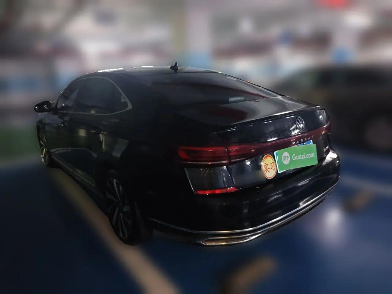 Volkswagen Passat 2022 330TSI Luxury Edition — миниатюра 4