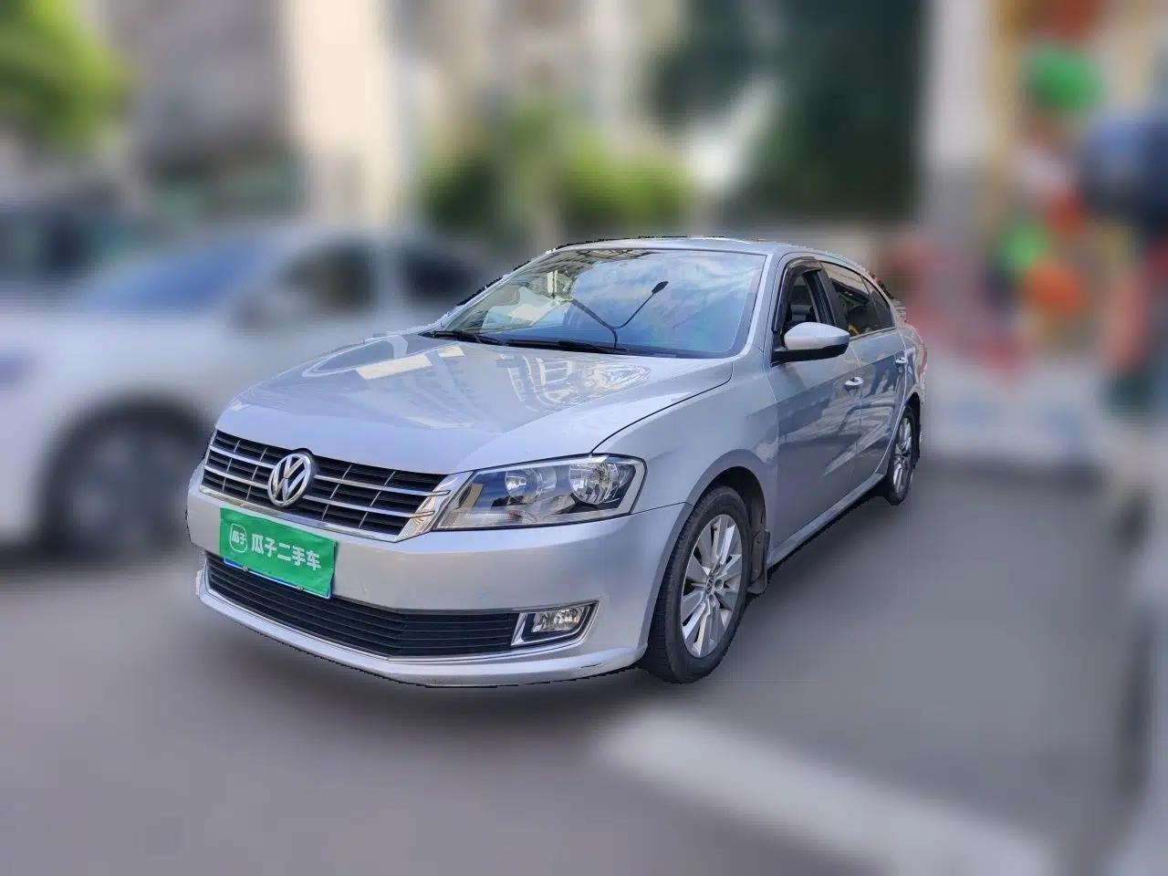 Volkswagen Lavida 2013 Restyled Classic 1.6L Manual Comfort Edition — миниатюра 1