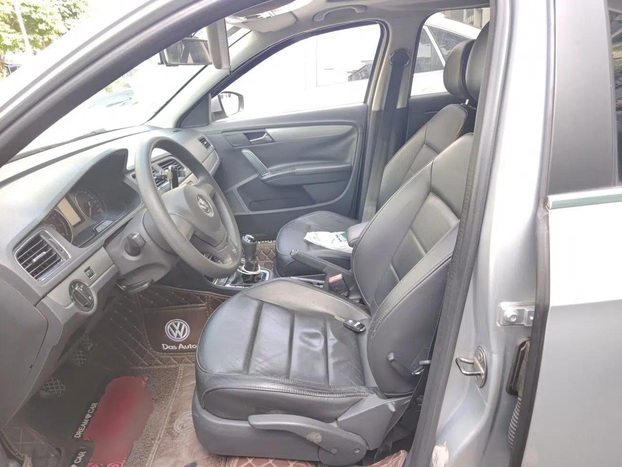 Volkswagen Lavida 2013 Restyled Classic 1.6L Manual Comfort Edition — миниатюра 15