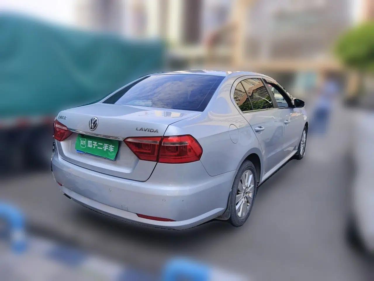 Volkswagen Lavida 2013 Restyled Classic 1.6L Manual Comfort Edition — миниатюра 6