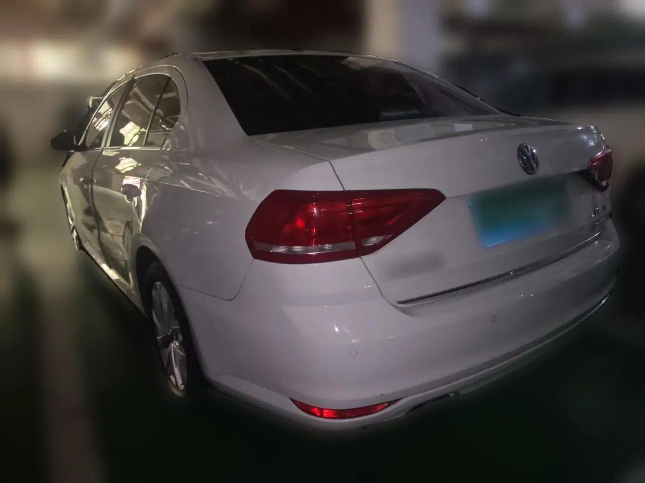 Volkswagen Lavida 2017 230TSI DSG Comfort Edition — миниатюра 4