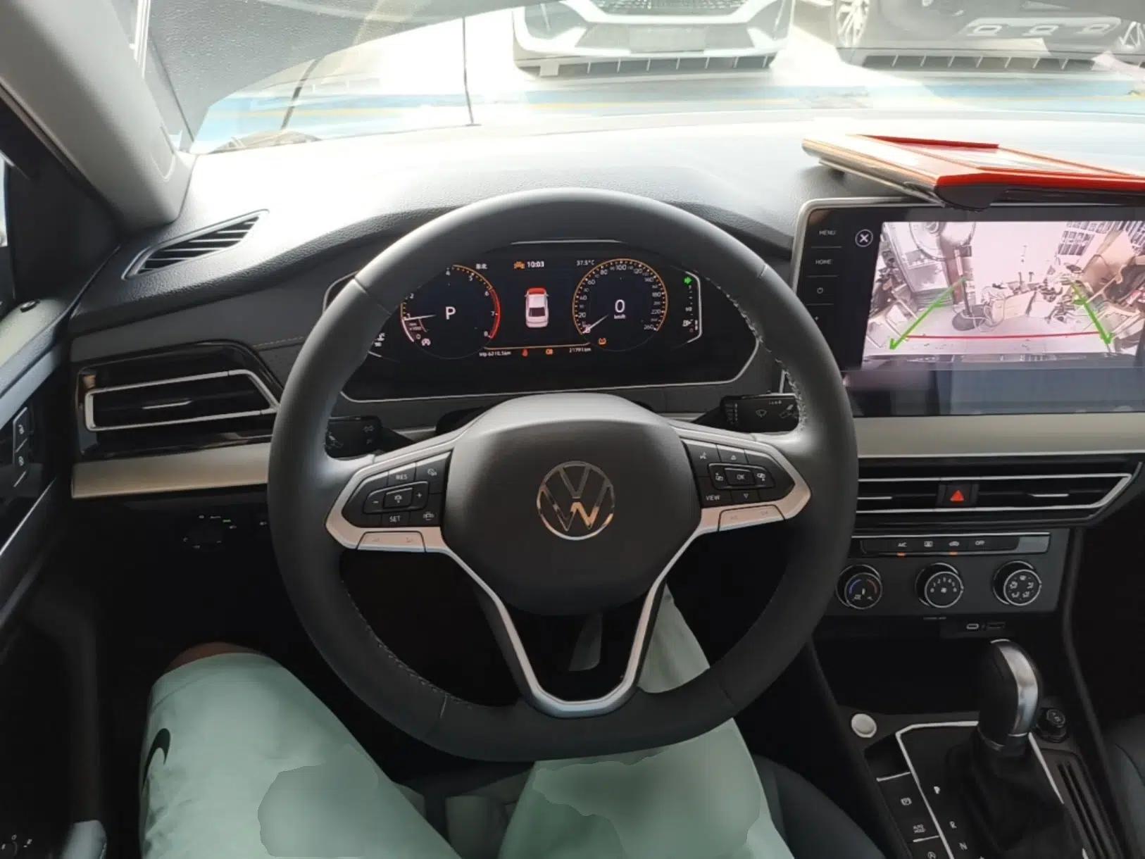 Volkswagen Lavida 2024 1.5L Automatic Starry Sky 5 Million Edition — миниатюра 13