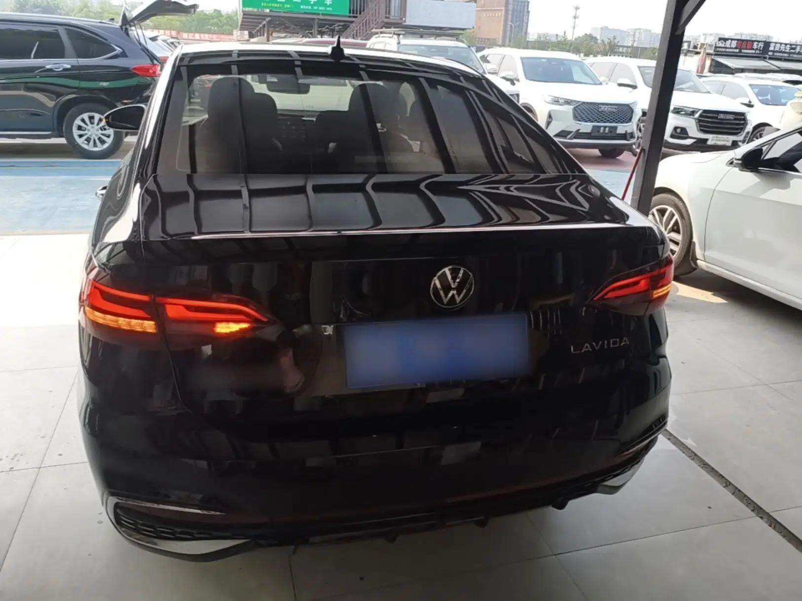 Volkswagen Lavida 2024 1.5L Automatic Starry Sky 5 Million Edition — миниатюра 5