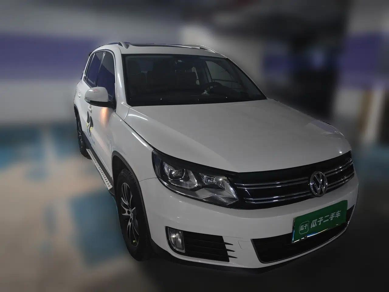 Volkswagen Tiguan 2015 1.8TSI Automatic All-Wheel-Drive Luxury Model — миниатюра 3