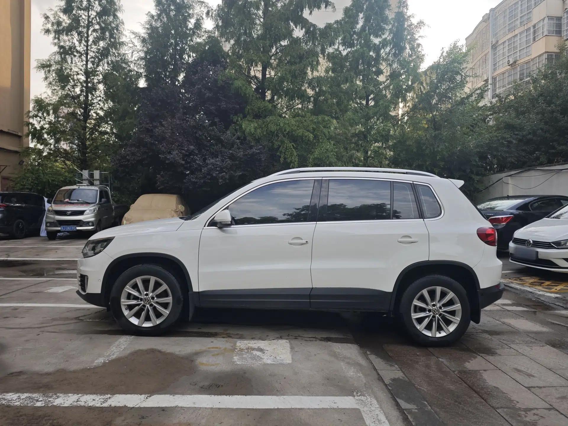 Volkswagen Tiguan 2016 280TSI Automatic Two-Wheel Drive Silk Road Comfort Edition — миниатюра 4