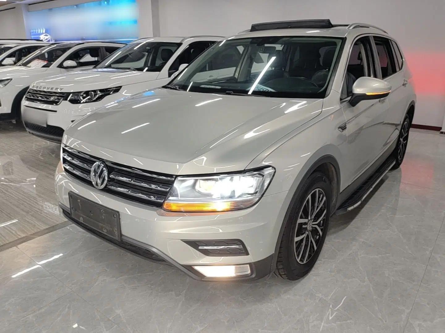 Volkswagen Tiguan L 2017 330TSI Automatic Two-Wheel Drive Luxury Edition — миниатюра 1