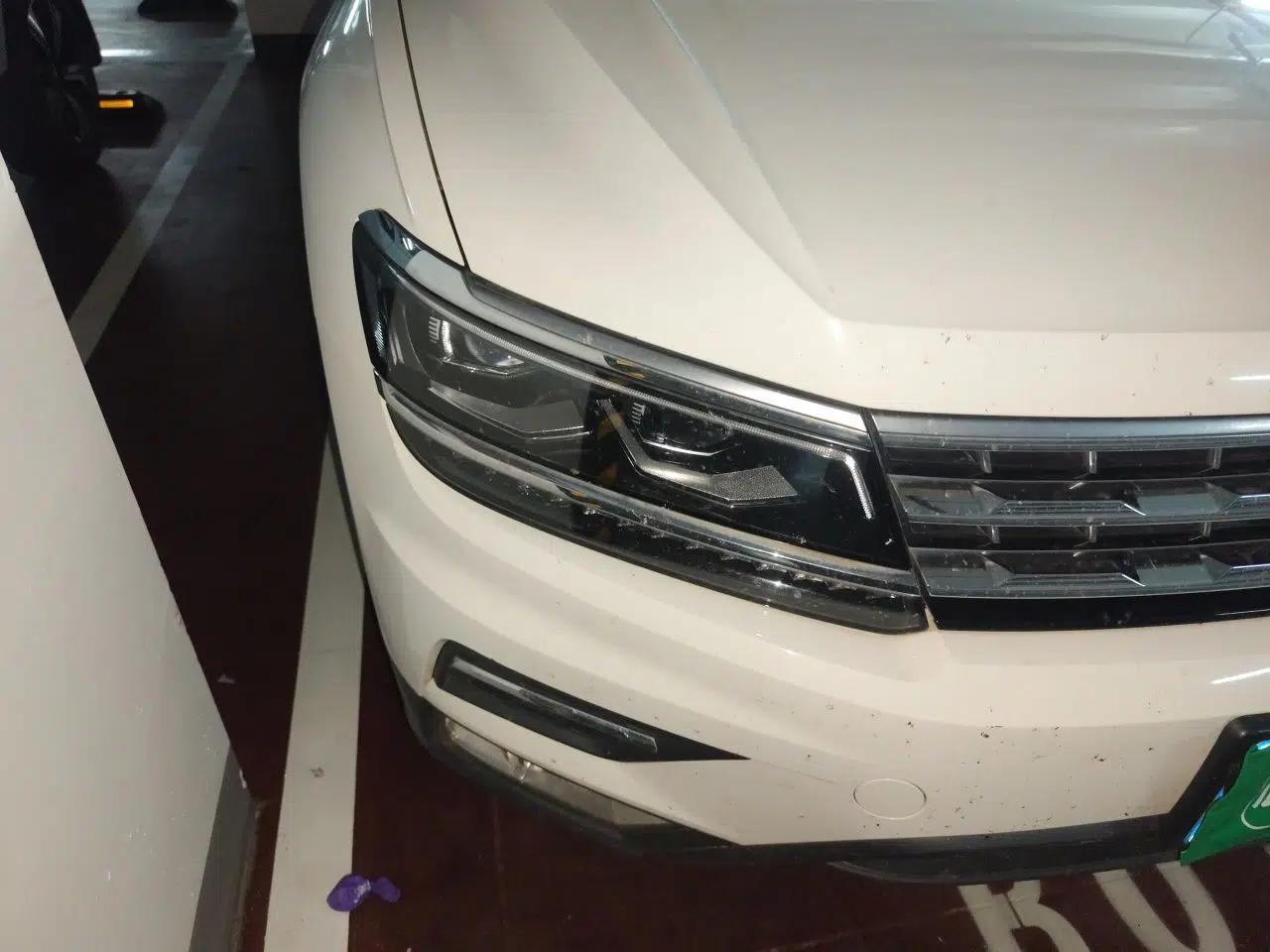 Volkswagen Tiguan L 2017 380TSI Automatic All-Wheel-Drive Luxury Edition — миниатюра 7