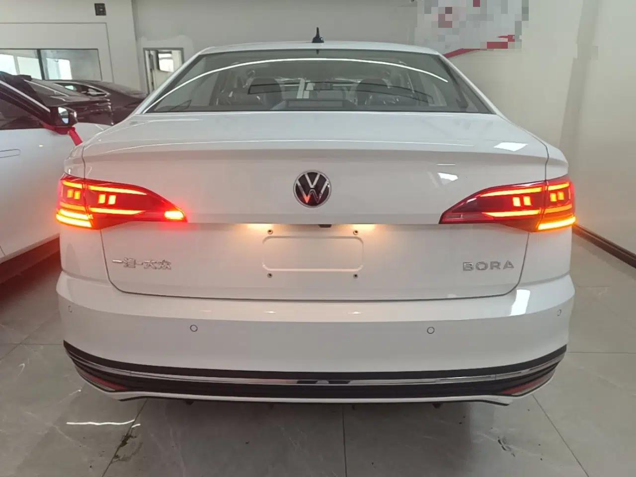 Volkswagen Bora 2026 200TSI DSG Yuexing Navigation Edition — миниатюра 5